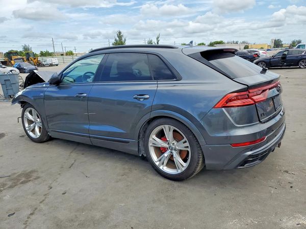2021 AUDI Q8