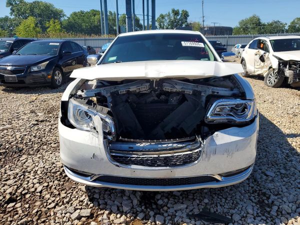2020 CHRYSLER 300