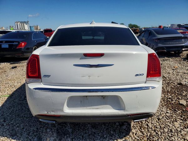 2020 CHRYSLER 300