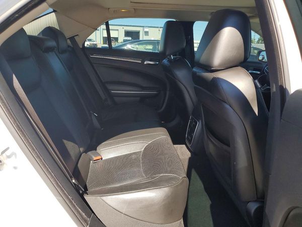 2020 CHRYSLER 300