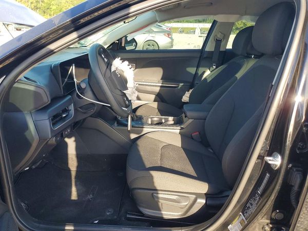 2026 KIA K4 LX, LXS