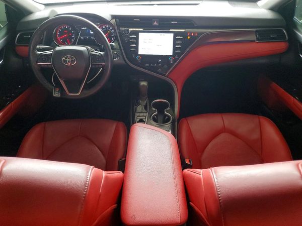 2020 TOYOTA CAMRY XSE