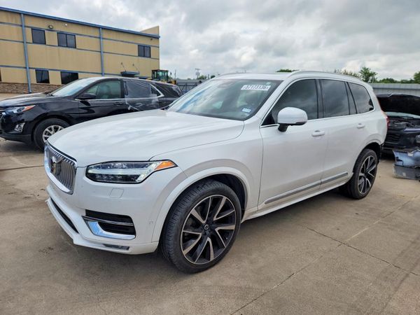2023 VOLVO XC90 Plus Bright
