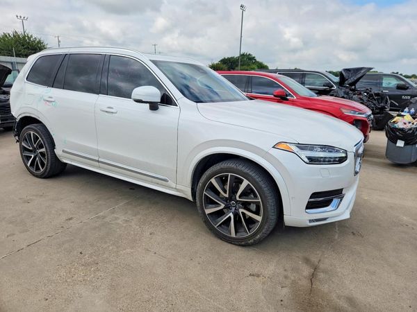 2023 VOLVO XC90 Plus Bright