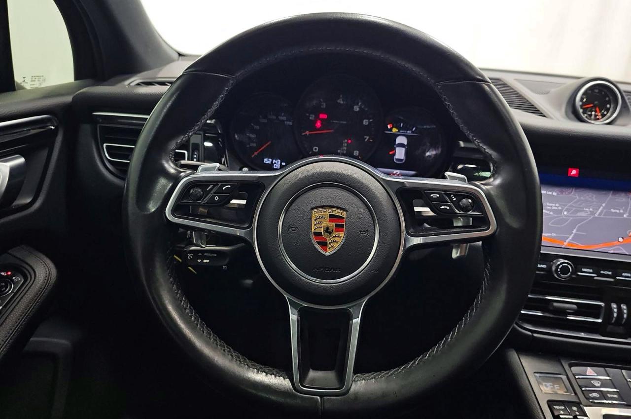 2021 PORSCHE MACAN Base