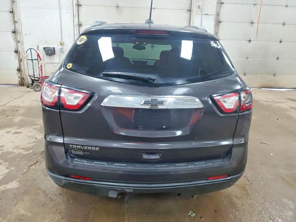 2017 CHEVROLET TRAVERSE LS