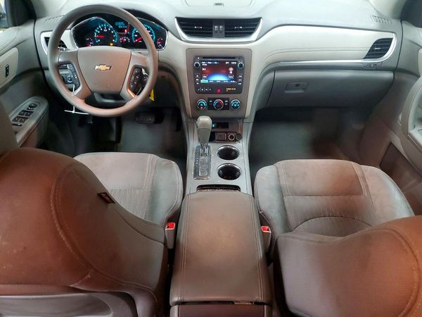 2017 CHEVROLET TRAVERSE LS