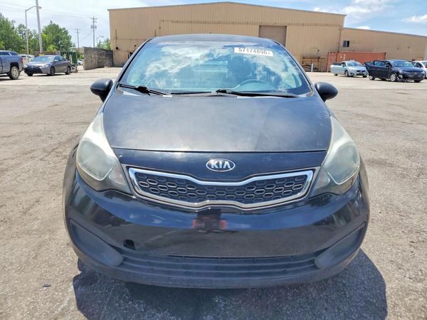 2015 KIA RIO GL - Middle-low