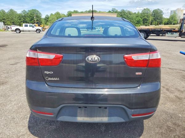 2015 KIA RIO GL - Middle-low