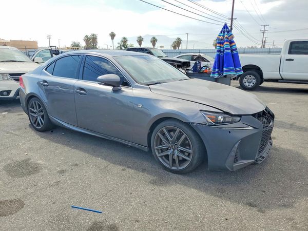 2018 LEXUS IS 300