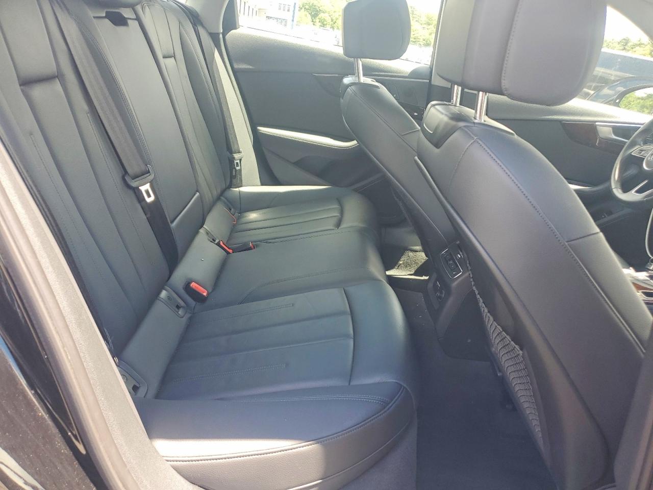 2019 AUDI A4 quattro Premium Plus