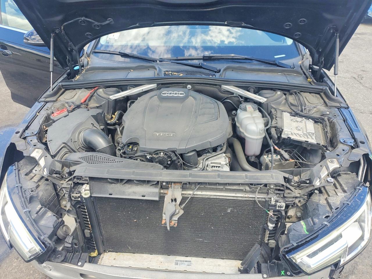 2019 AUDI A4 quattro Premium Plus