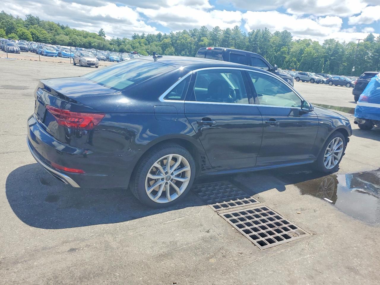 2019 AUDI A4 quattro Premium Plus