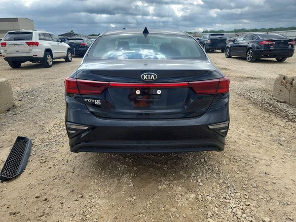 2021 KIA FORTE FE, LXS