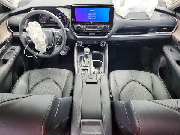 2026 TOYOTA GRAND HIGHLANDER HYBRID