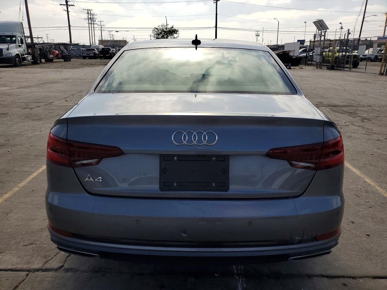 2019 AUDI A4 Premium, Titanium