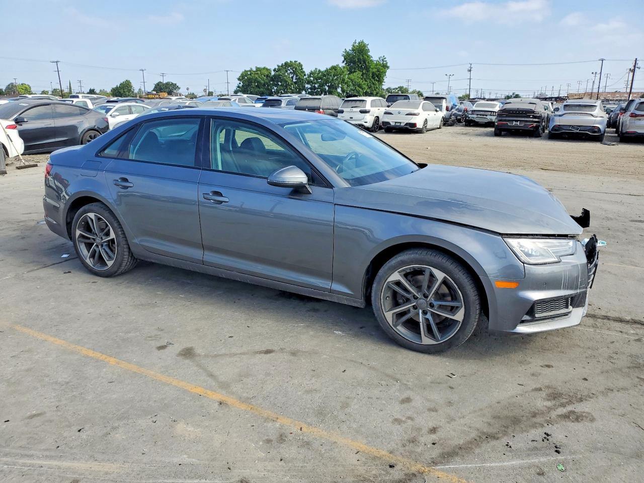 2019 AUDI A4 Premium, Titanium