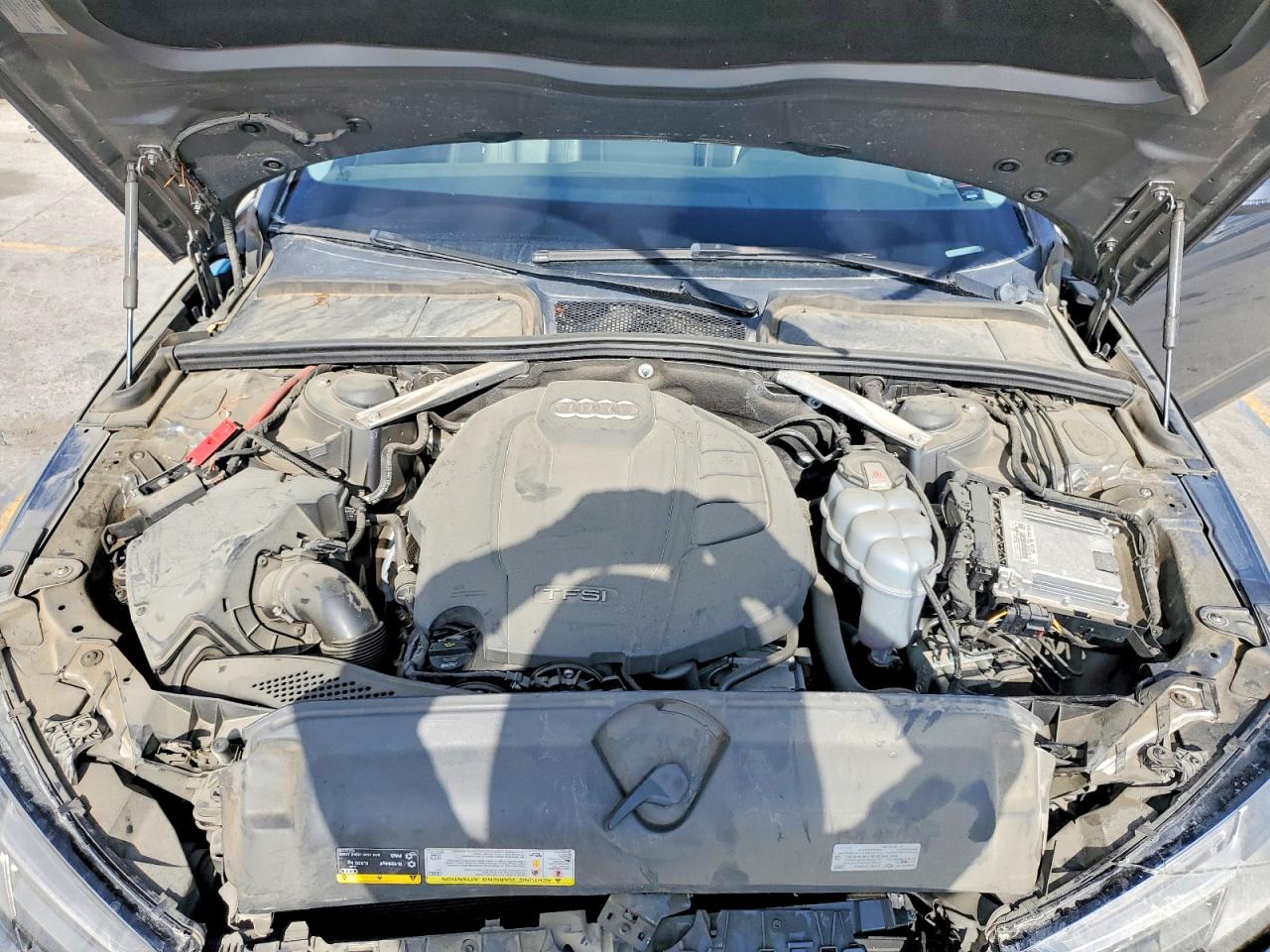 2019 AUDI A4 Premium, Titanium