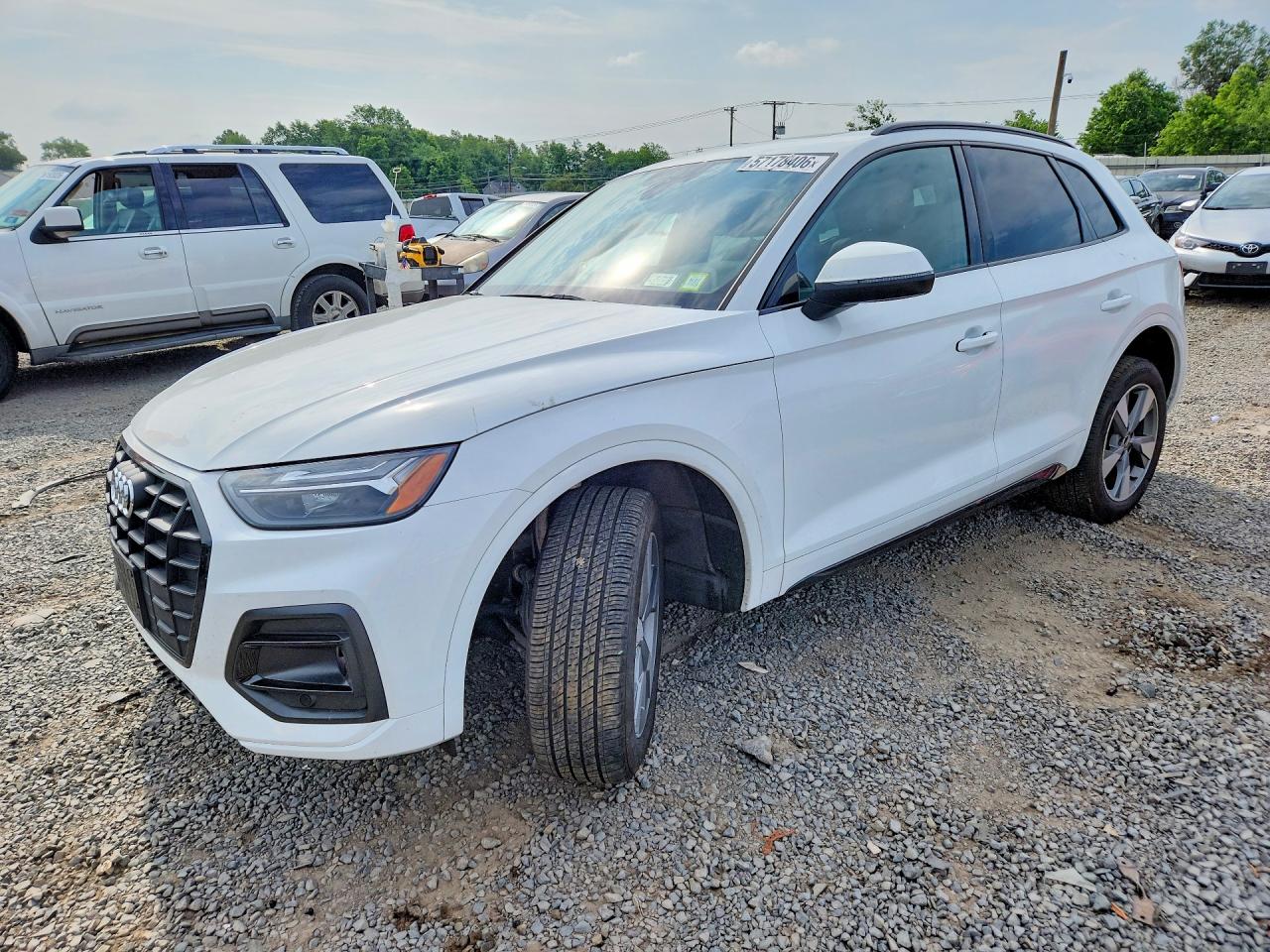2025 AUDI Q5 quattro Premium