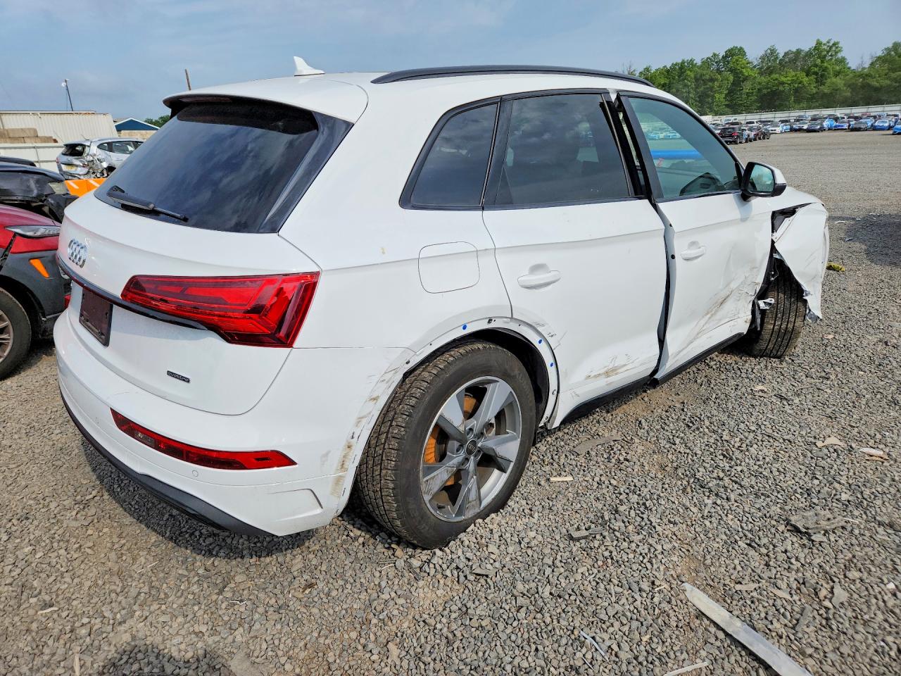 2025 AUDI Q5 quattro Premium