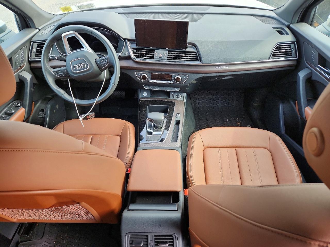 2025 AUDI Q5 quattro Premium