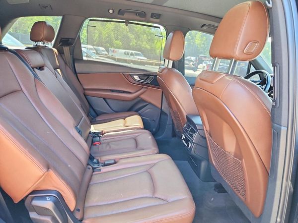 2017 AUDI Q7