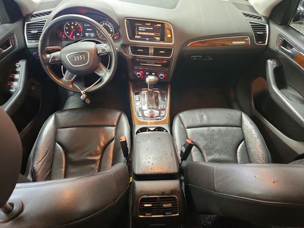 2017 AUDI Q5 quattro Premium