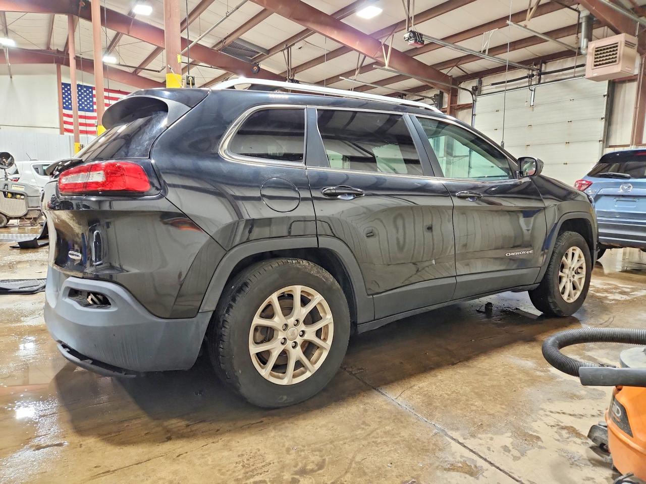 2015 JEEP CHEROKEE LATITUDE 4X4