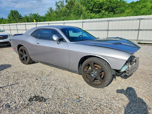 2015 DODGE CHALLENGER SXT