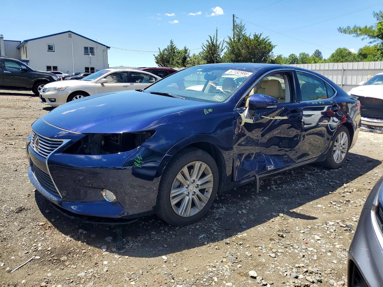 2013 LEXUS ES