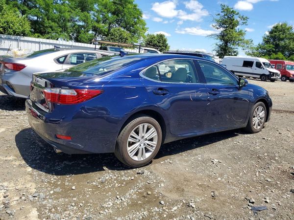 2013 LEXUS ES