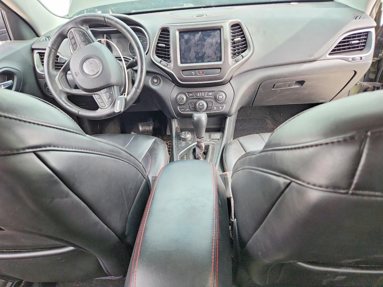 2019 JEEP CHEROKEE TRAILHAWK 4X4