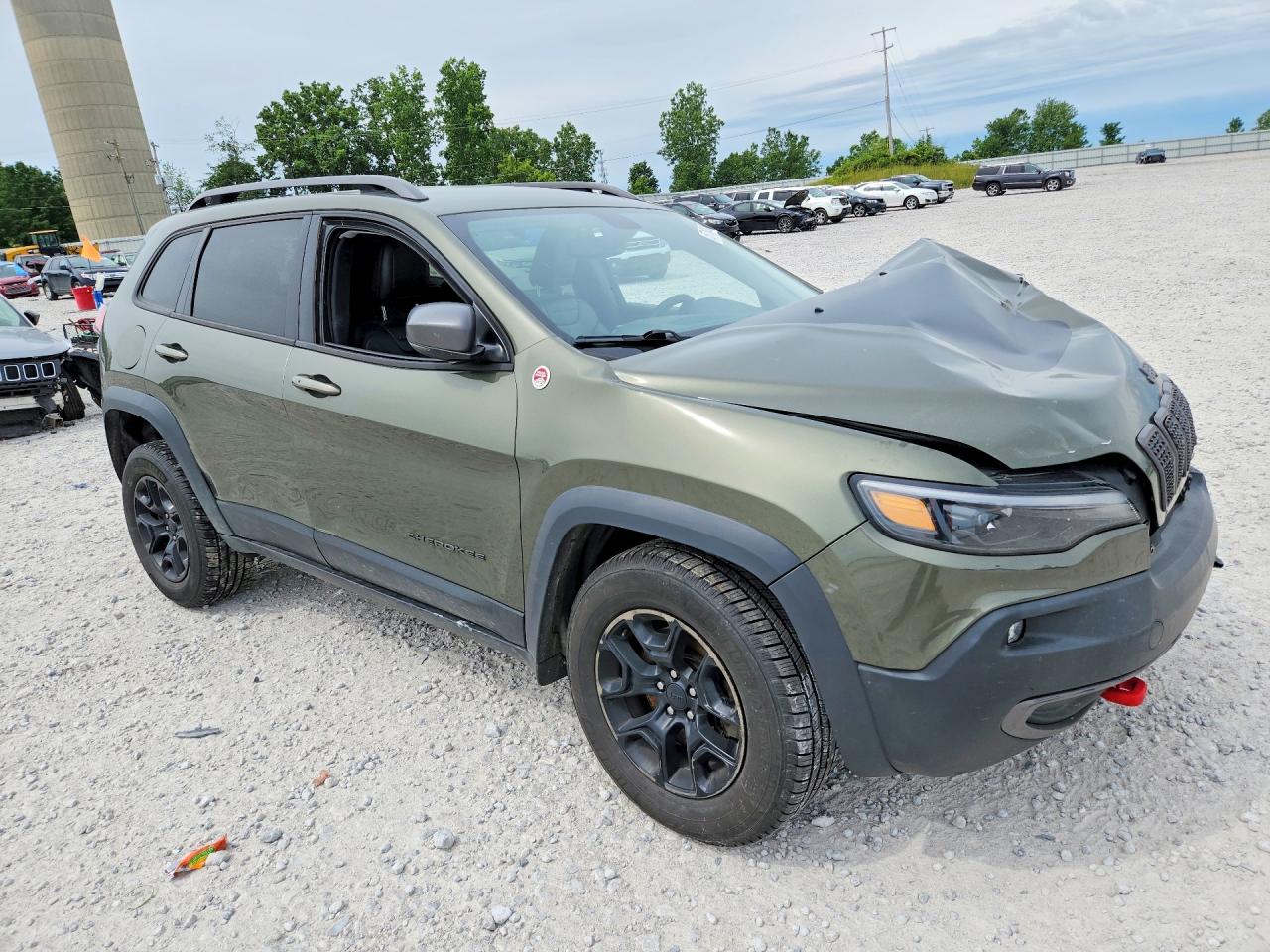 2019 JEEP CHEROKEE TRAILHAWK 4X4