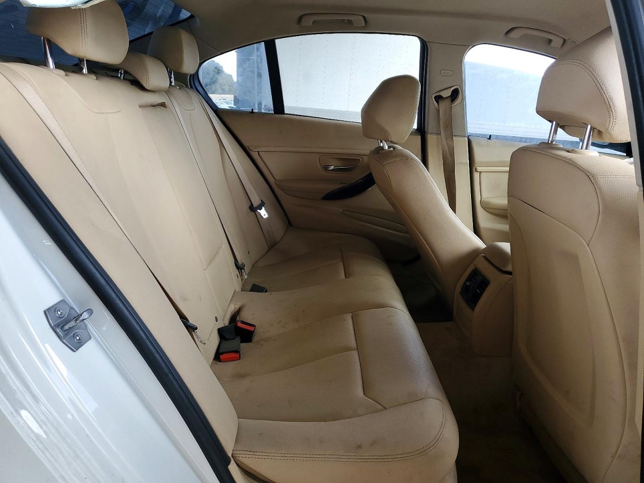 2014 BMW 320