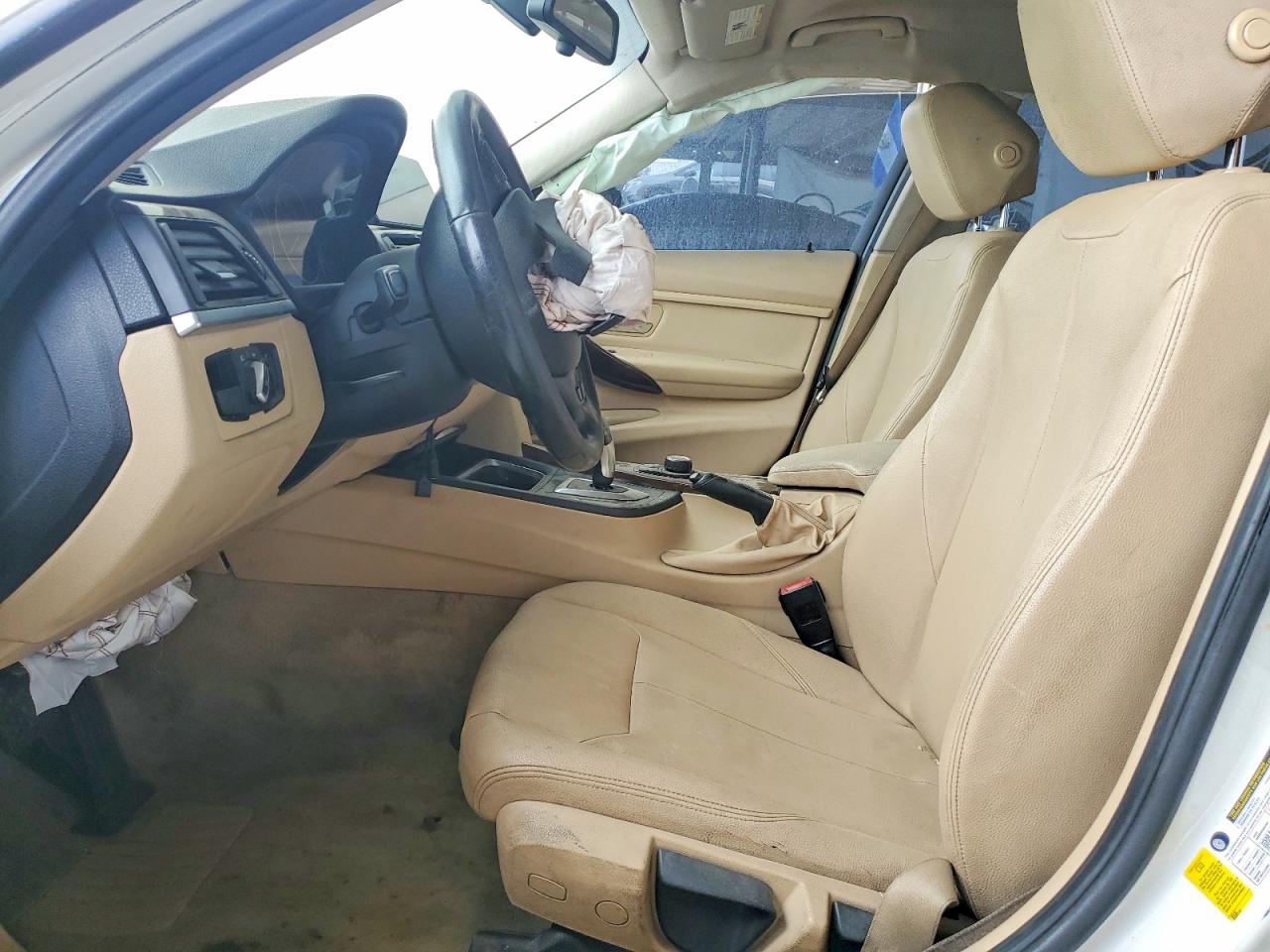 2014 BMW 320