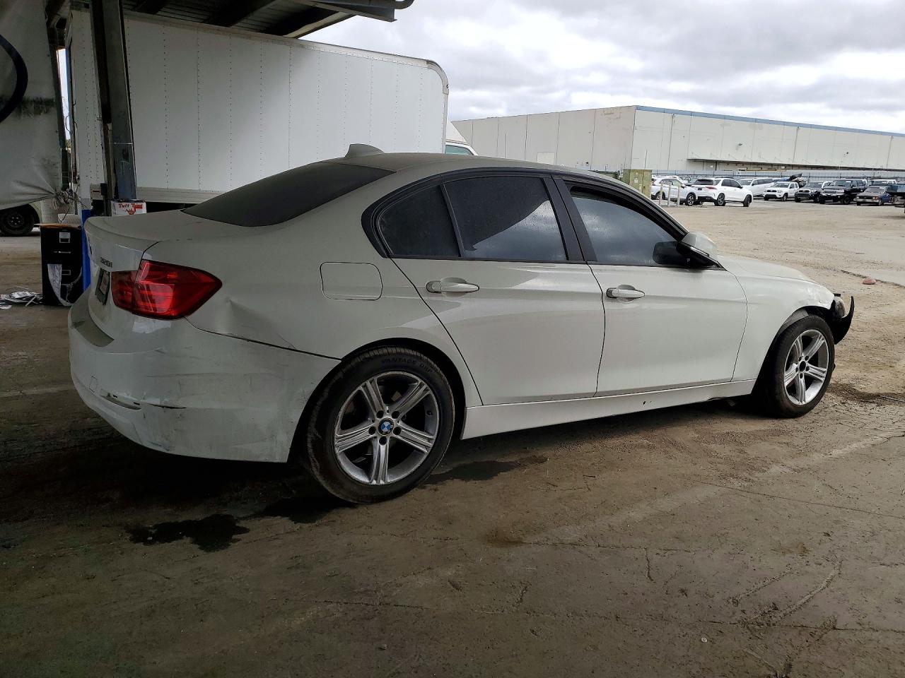 2014 BMW 320