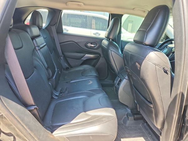 2019 JEEP CHEROKEE OVERLAND 4X4