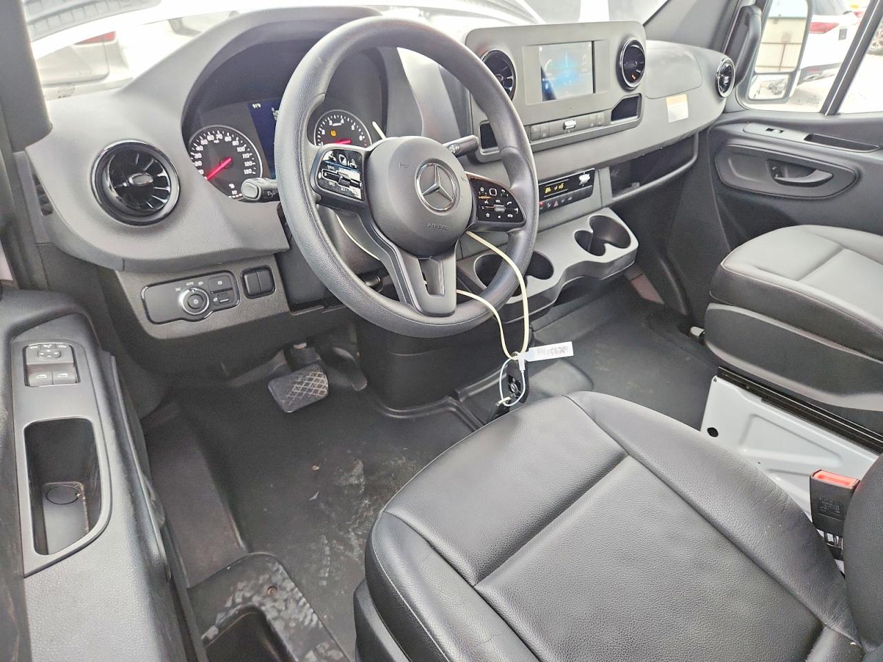 2023 MERCEDES-BENZ SPRINTER 907 (VS30)