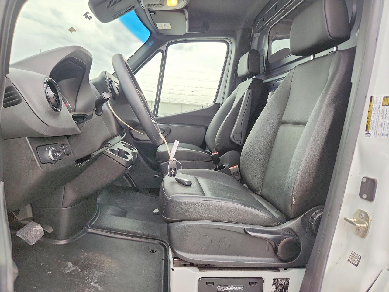 2023 MERCEDES-BENZ SPRINTER 907 (VS30)
