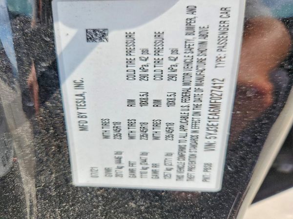 2021 TESLA MODEL 3