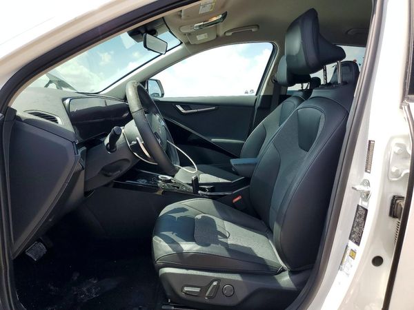 2024 KIA NIRO Wind