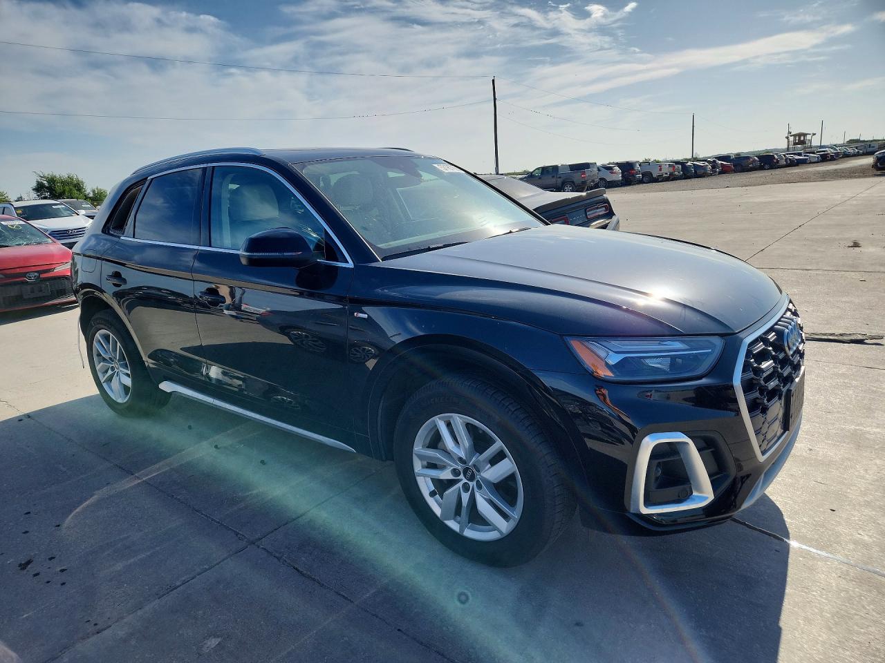 2022 AUDI Q5 S Line quattro Premium