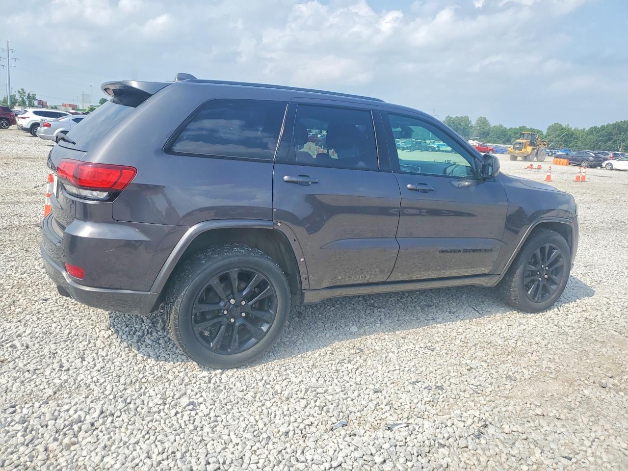 2018 JEEP GRAND CHEROKEE LAREDO 4X4