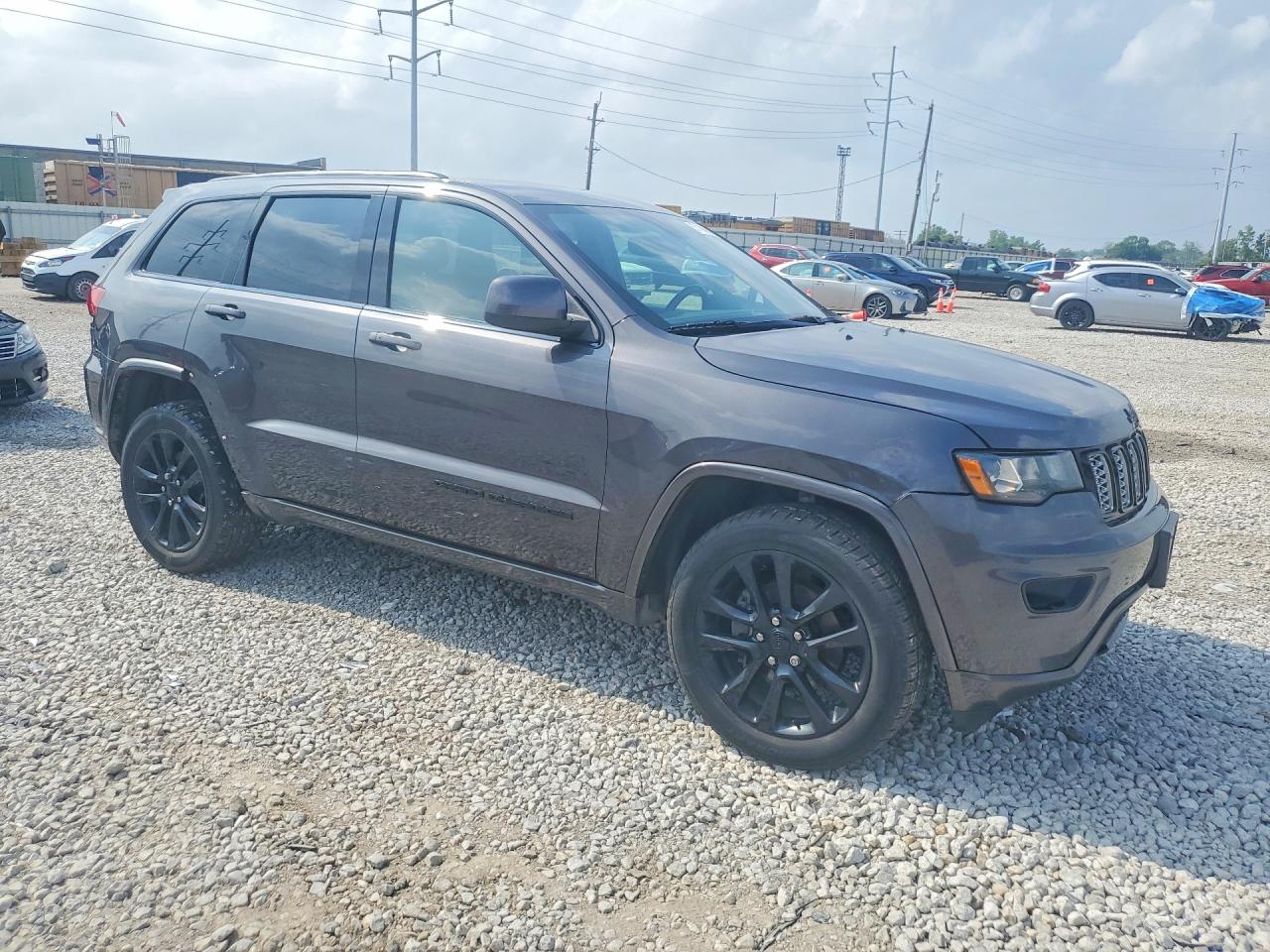 2018 JEEP GRAND CHEROKEE LAREDO 4X4