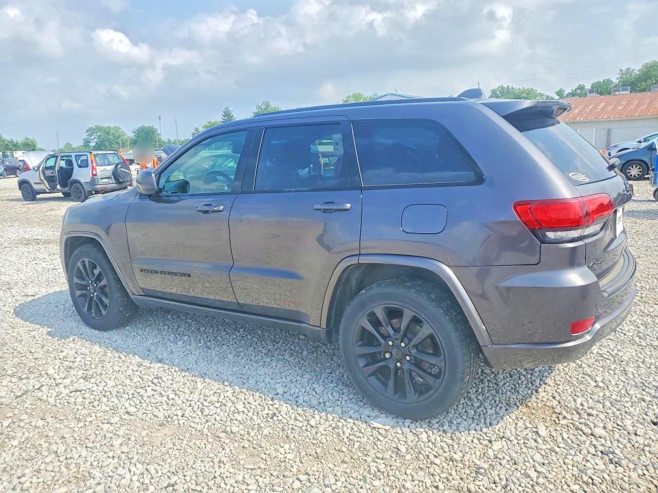 2018 JEEP GRAND CHEROKEE LAREDO 4X4