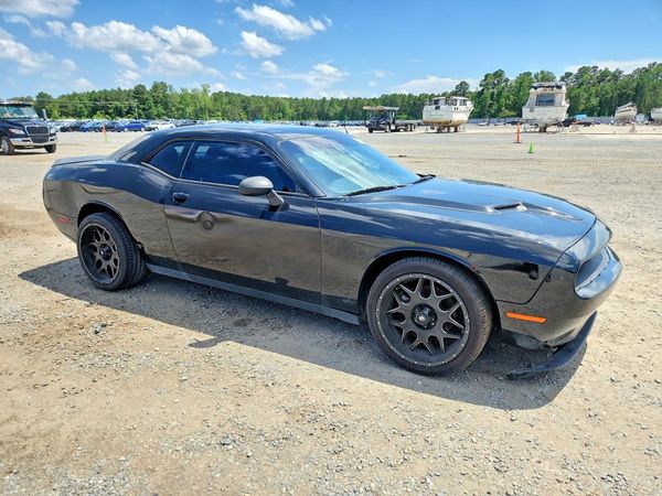 2017 DODGE CHALLENGER SXT