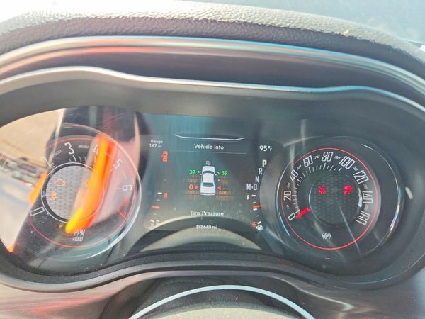 2017 DODGE CHALLENGER SXT