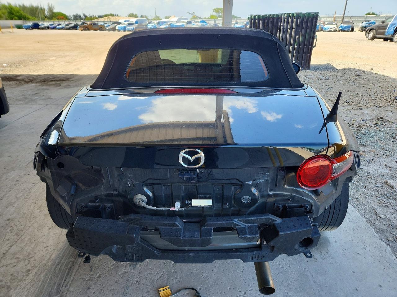 2019 MAZDA MX-5 MIATA Sport (Soft Top)