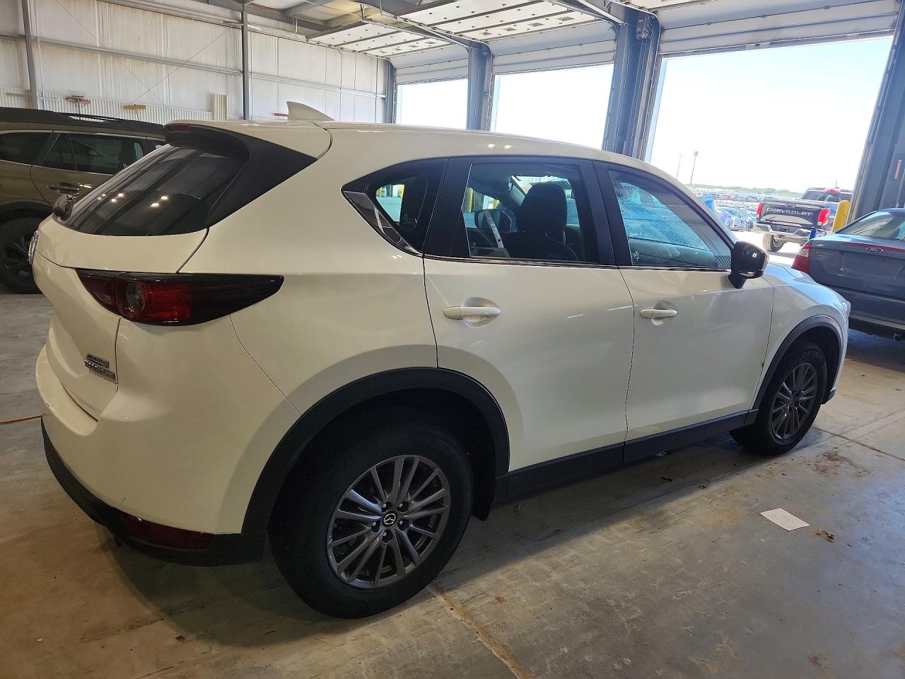 2017 MAZDA CX-5 Sport