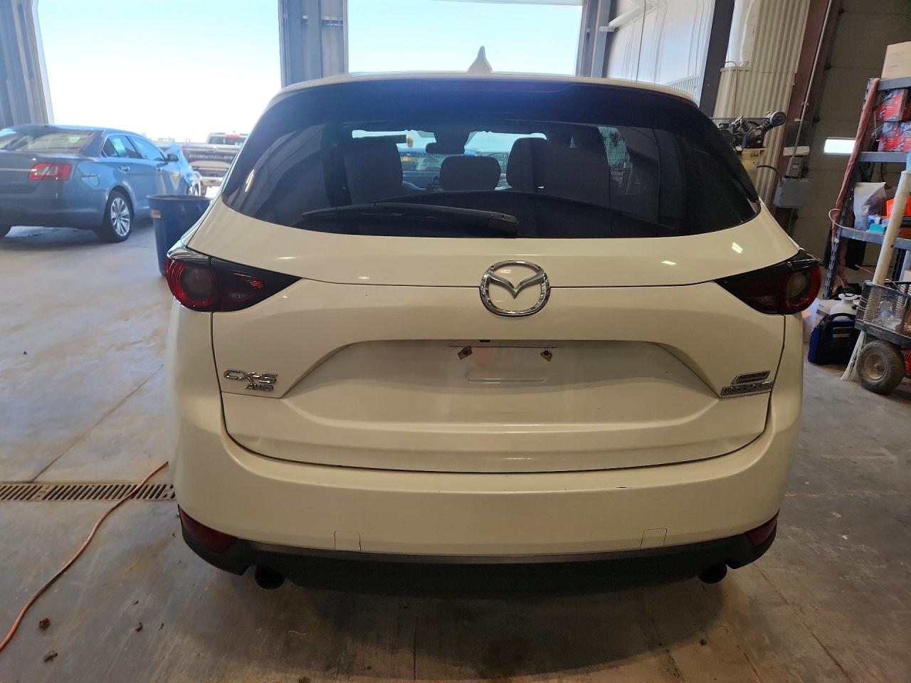 2017 MAZDA CX-5 Sport